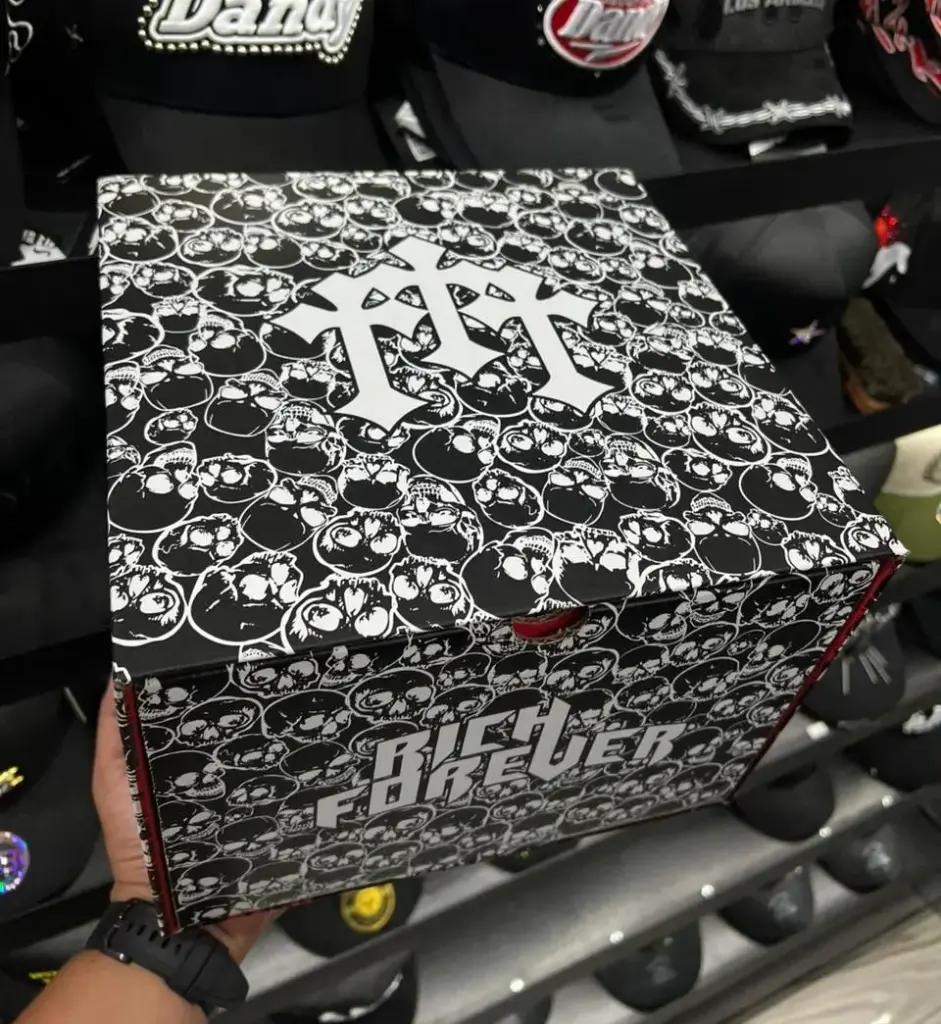 BARBAS HATS CAJA