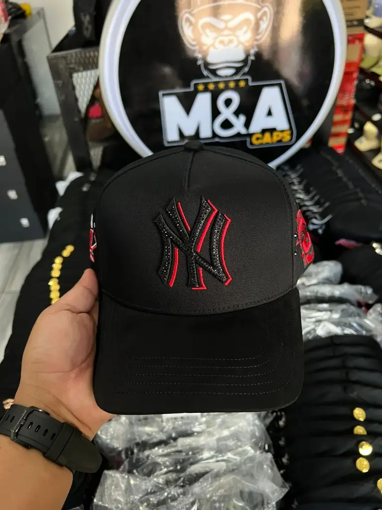 BIGG BOSS NY BLACK/RED