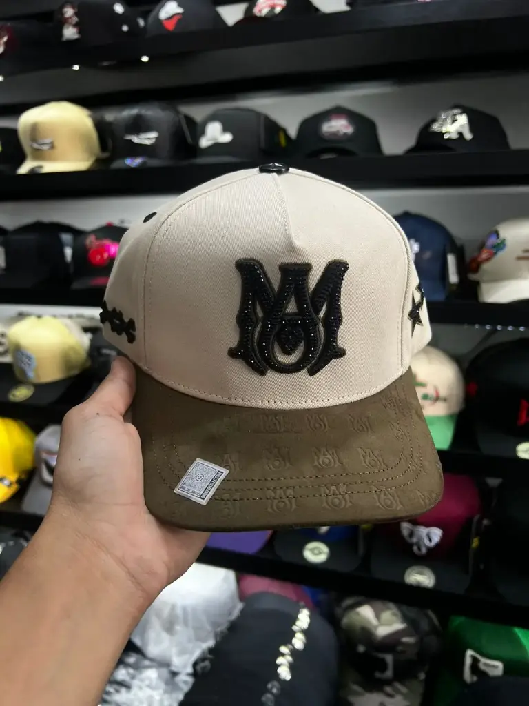 BIGG BOSS AMIRI BEIGE NIÑO