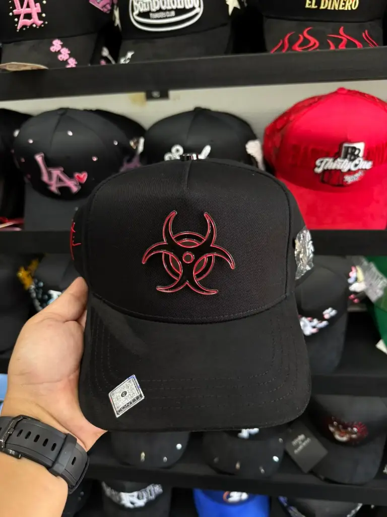 BIGG BOSS VIRUS ROJO