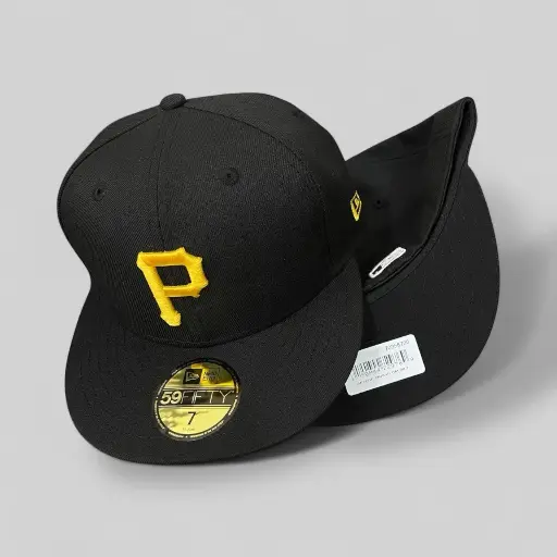 NEW ERA 7 CLASICA PIRATAS BLACK