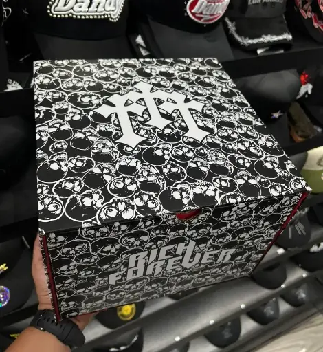 BARBAS HATS CAJA
