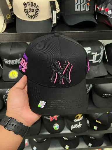 BIGG BOSS NY LIBERTA